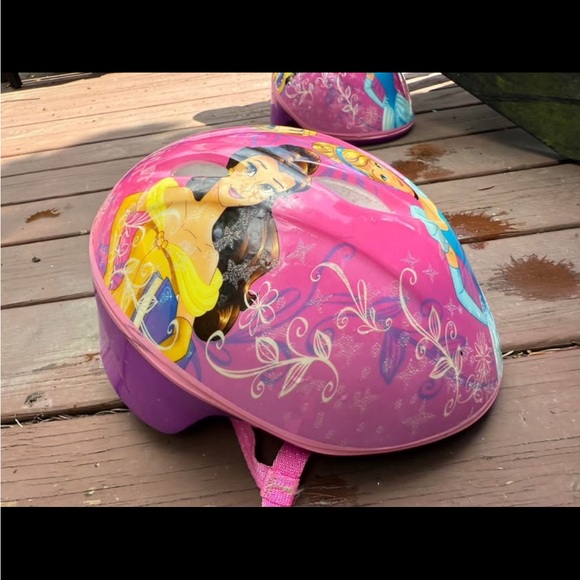 Disney Princess Pink Helmet for Kids - Age 2-5 - Picture 6 of 8